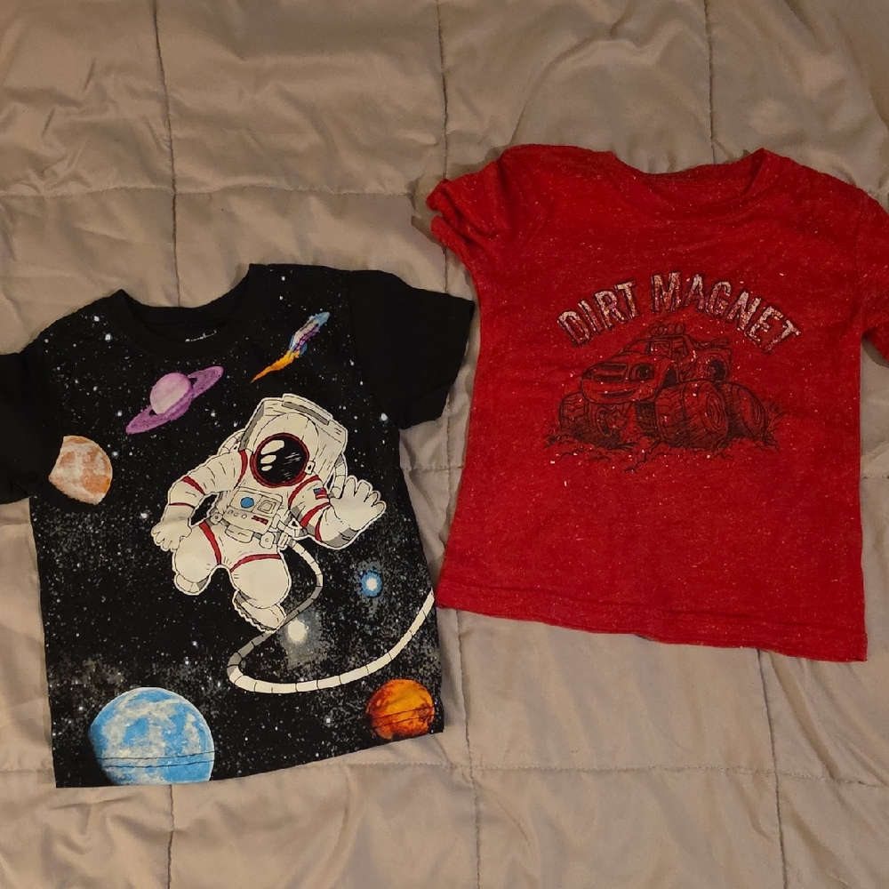 Space and Dirt Magnet T-Shirts